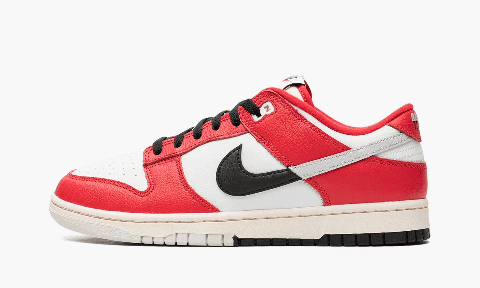 nike dunk low "chicago split"
